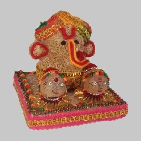 Ganesha with Riddhi Siddhi